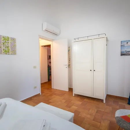 Favolosa Casa A تْشيفالو
